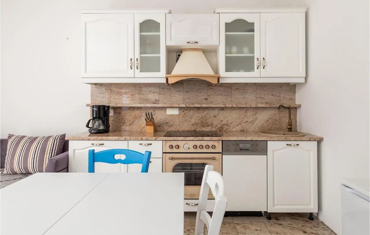 1 Bedroom Gorgeous Apartment In Moscenicka Draga